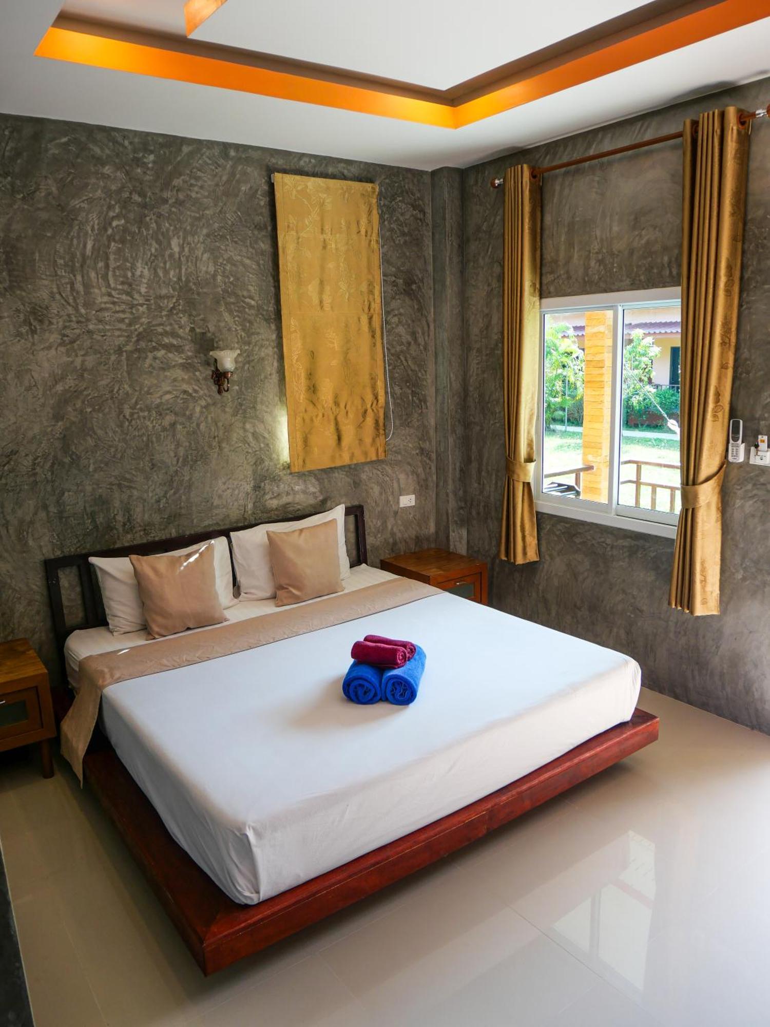 Toongyoong Longbeach Resort Sha Plus Koh Lanta Exterior photo