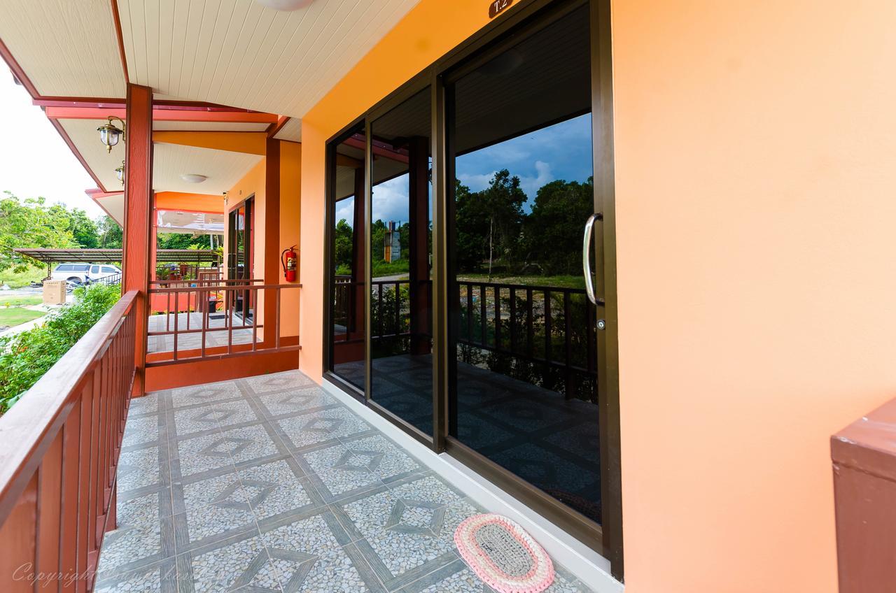 Toongyoong Longbeach Resort Sha Plus Koh Lanta Exterior photo
