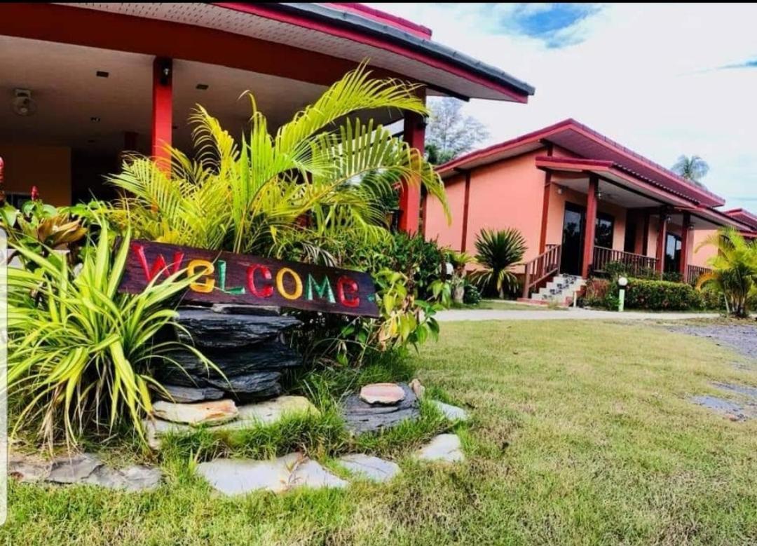 Toongyoong Longbeach Resort Sha Plus Koh Lanta Exterior photo