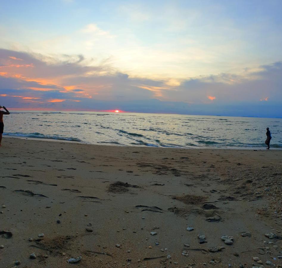 Toongyoong Longbeach Resort Sha Plus Koh Lanta Exterior photo